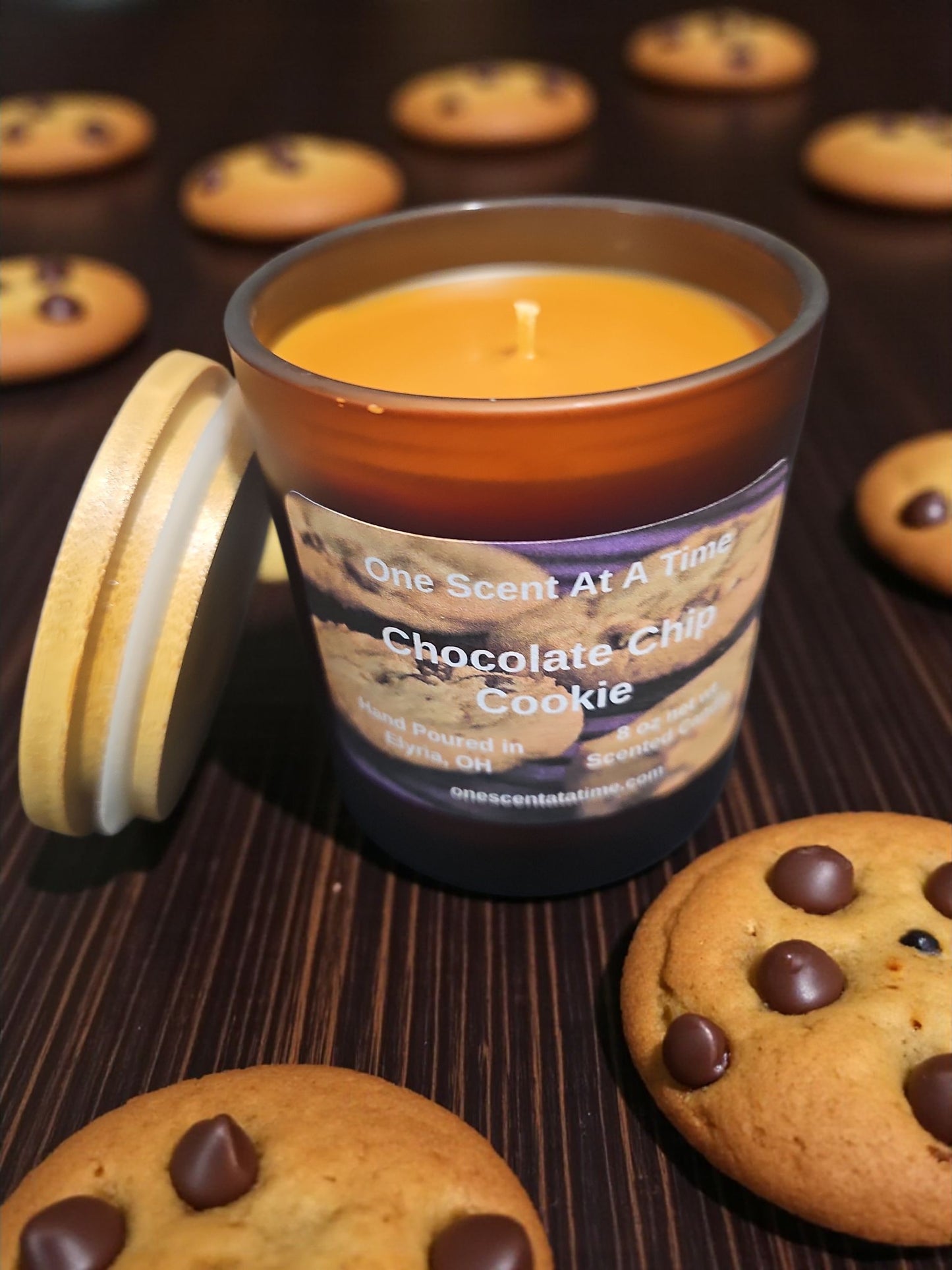Chocolate chip cookie